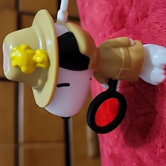 McDonalds Toy Snoopy Sherlock Holmes with Woodstock - Picture 3 of 3